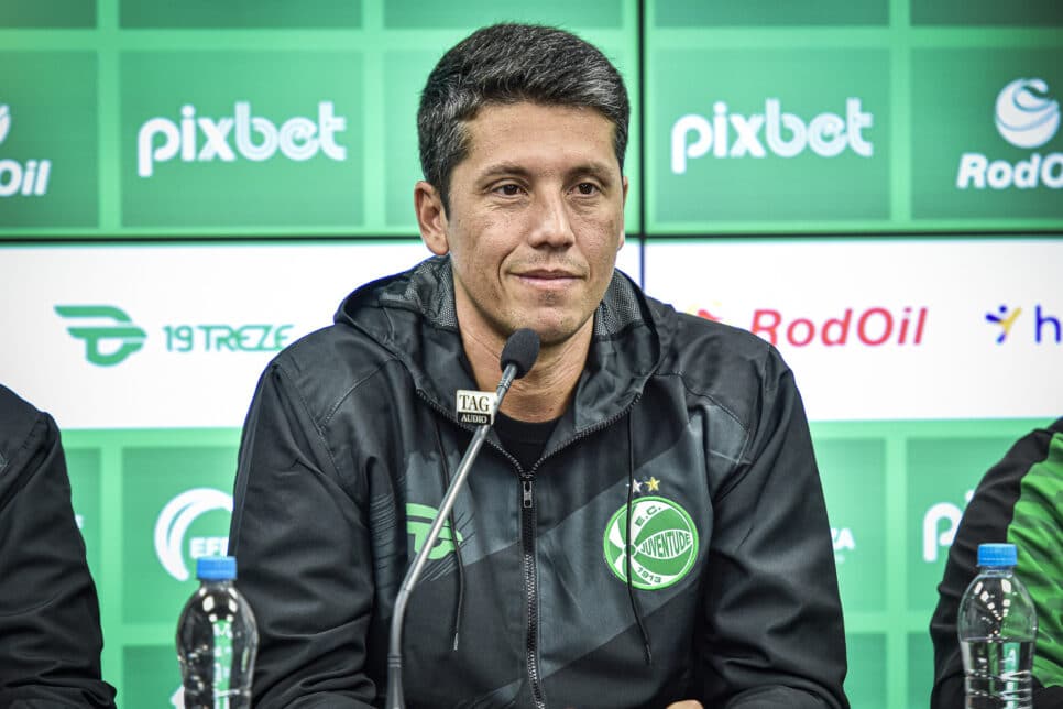 O novo técnico de futebol do Tricolor falou sobre sua missão após a saída de Dorival Júnior (Foto: Reprodução)
