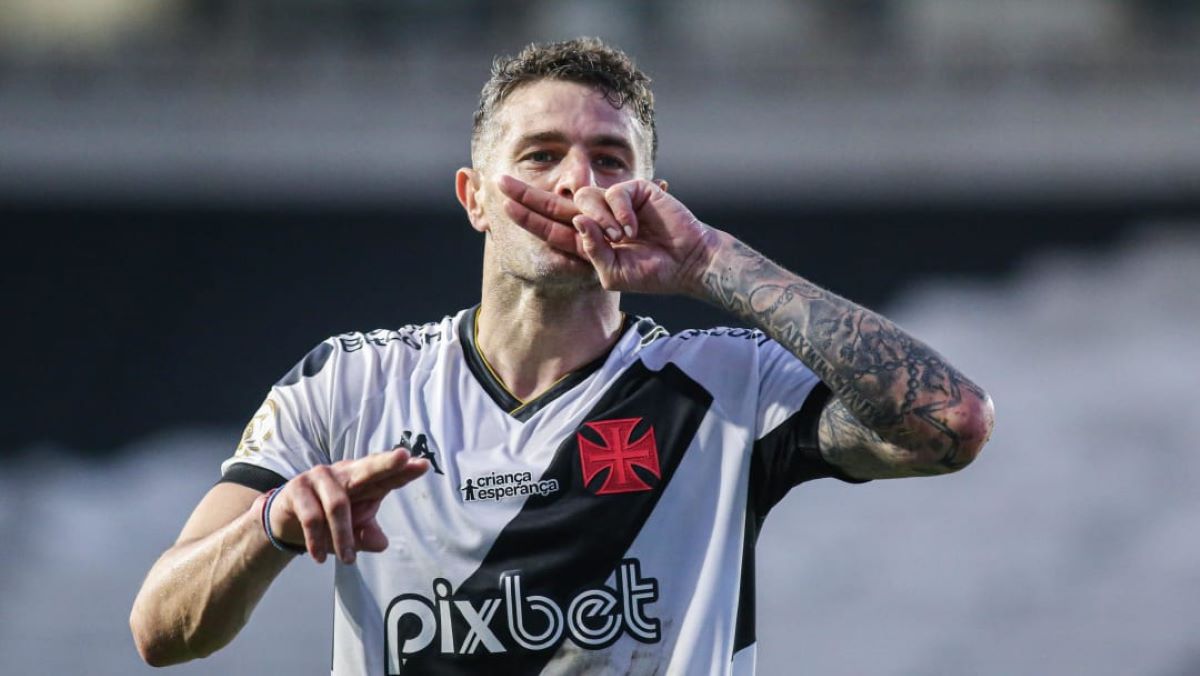 Pablo Vegetti estreou pelo Vasco e marcou gol decisivo