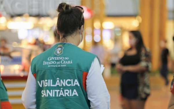 Anvisa proíbe a venda de álcool líquido 70% com a fim da pandemia (Foto: Reprodução/ Internet)