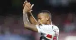 O lareral-esquerdo, Welington, do São Paulo, tem oferta de clube da Premier League (Foto: Reprodução/ Paulo Pinto/ SPFC)