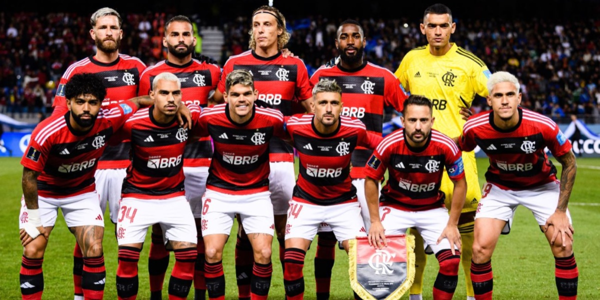 Elenco de jogadores do Flamengo (Foto: Reprodução/ CRF/ Internet)