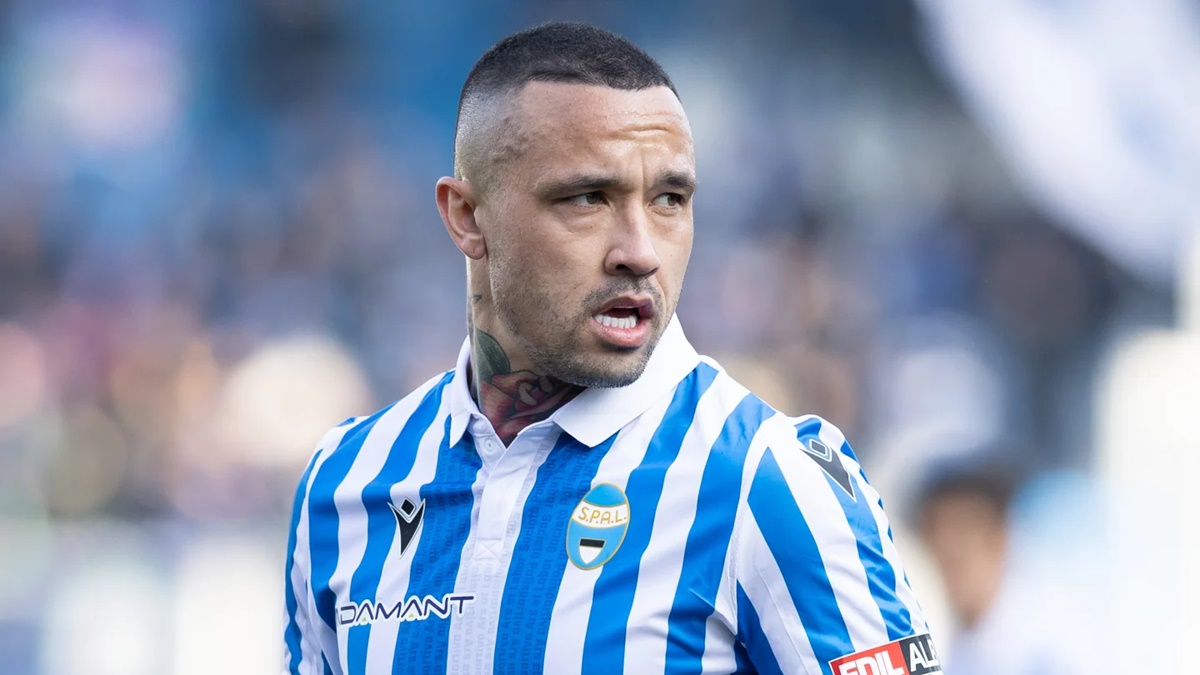 Radja Nainggolan, ex-SPAL, da Itália, está livre no mercado e se torna chance ao Santos (Foto: Reprodução/ Ciancaphoto Studio/ Getty Images)