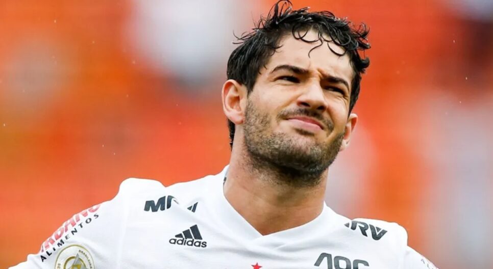 Alexandre Pato pode deixar o São Paulo de novo (Foto: Reprodução/ Divulgação/ SPFC)