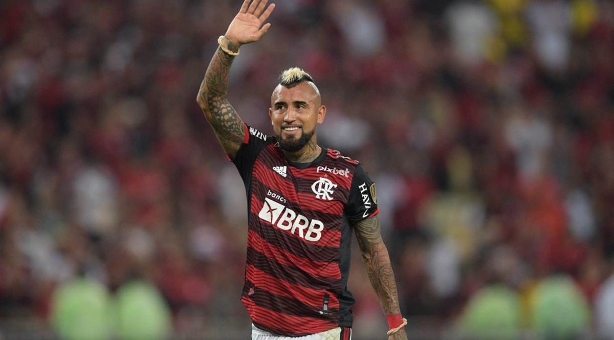 Vidal teve uma passagem conturbada pelo Flamengo (Foto: Reprodução/ AFP/ CRF)