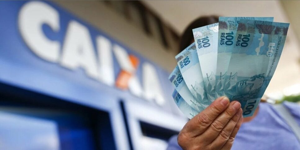 Caixa realiza pagamentos de benefícios do Governo Federal (Foto: Reprodução/ Internet)
