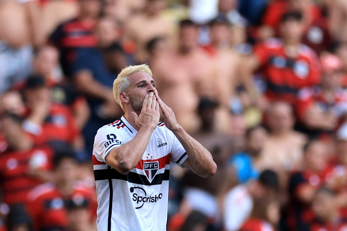 O jogador de futebol, Calleri passa por cirurgia e só volta na próxima temproada (Foto: Getty Images) 