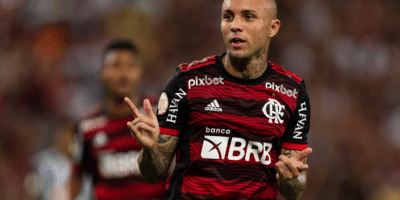 Imagem do post Everton Cebolinha vira alvo número 1 de gigante brasileiro e nome deixa torcida do Flamengo em pânico