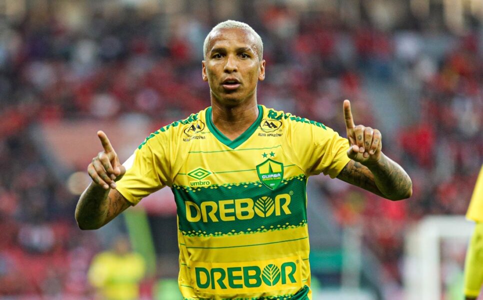 Com apoio de Renato Gaúcho, Deyverson deve ir para o Grêmio (Foto: Reprodução/ Twitter CuiabaEC)