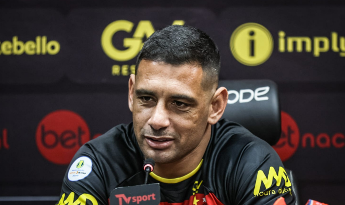 Diego Souza fala sobre ex-São Paulo, Régis e vício em drogas (Foto: Reprodução)