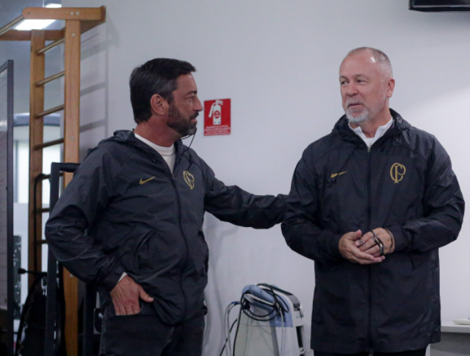 Duílio, presidente do Corinthians, e volta do técnico Mano Menezes (Foto: Reprodução/ Divulgação)