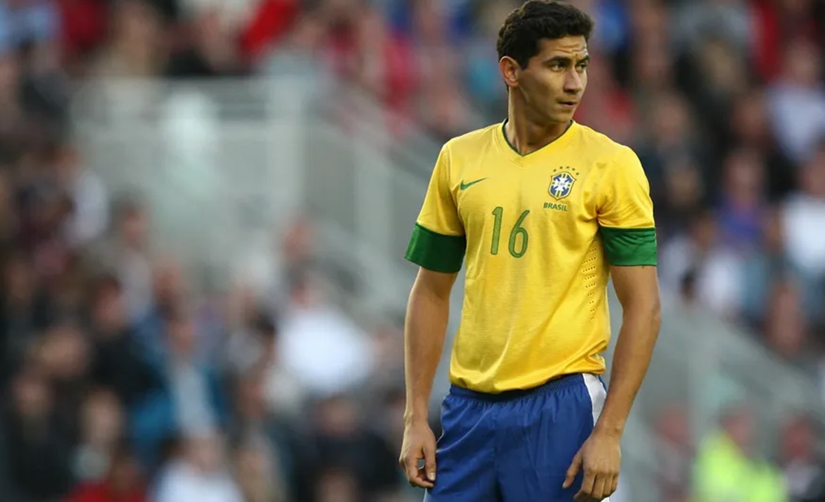 Ganso quando jogava pela Seleção Brasileira (Foto: Reprodução/  Mowa Press/ CBF)