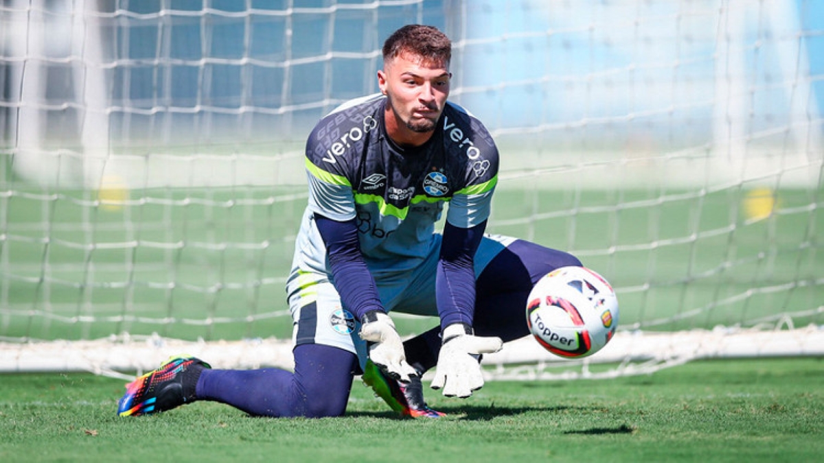 Gabriel Grando é goleiro pelo Grêmio (Foto: Lucas Uebel / Grêmio FBPA)