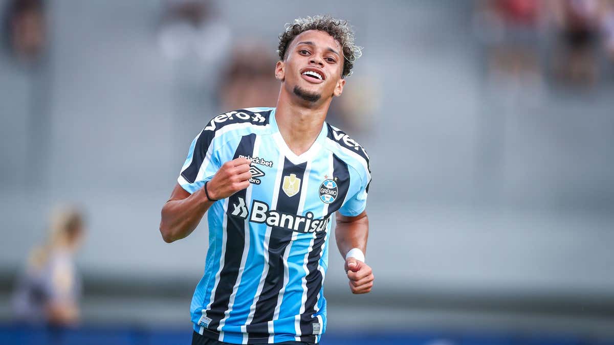 Bitello atua pelo Grêmio