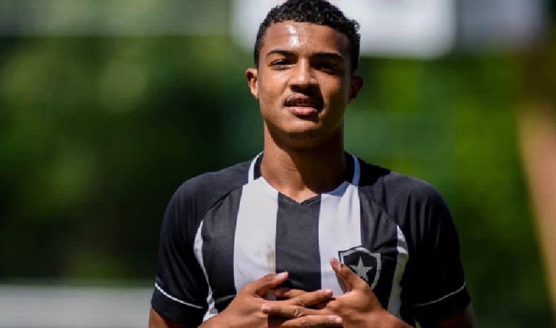 Kayke, do sub-17 do Botafogo tem larga multa rescisória (Foto: Reprodução/ Wanderson Gomes)