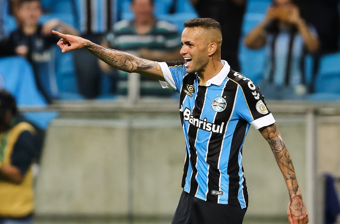 Luan, do Grêmio, encara o Corinthians e vira alvo de vaias (Foto: Reprodução)