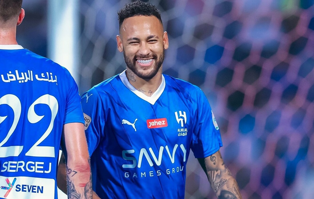 Neymar entra no segundo tempo de partida e marca estreia no Al-Hilal com a camisa 10 (Foto: Reprodução/ Divulgação/ Al-Hilal)