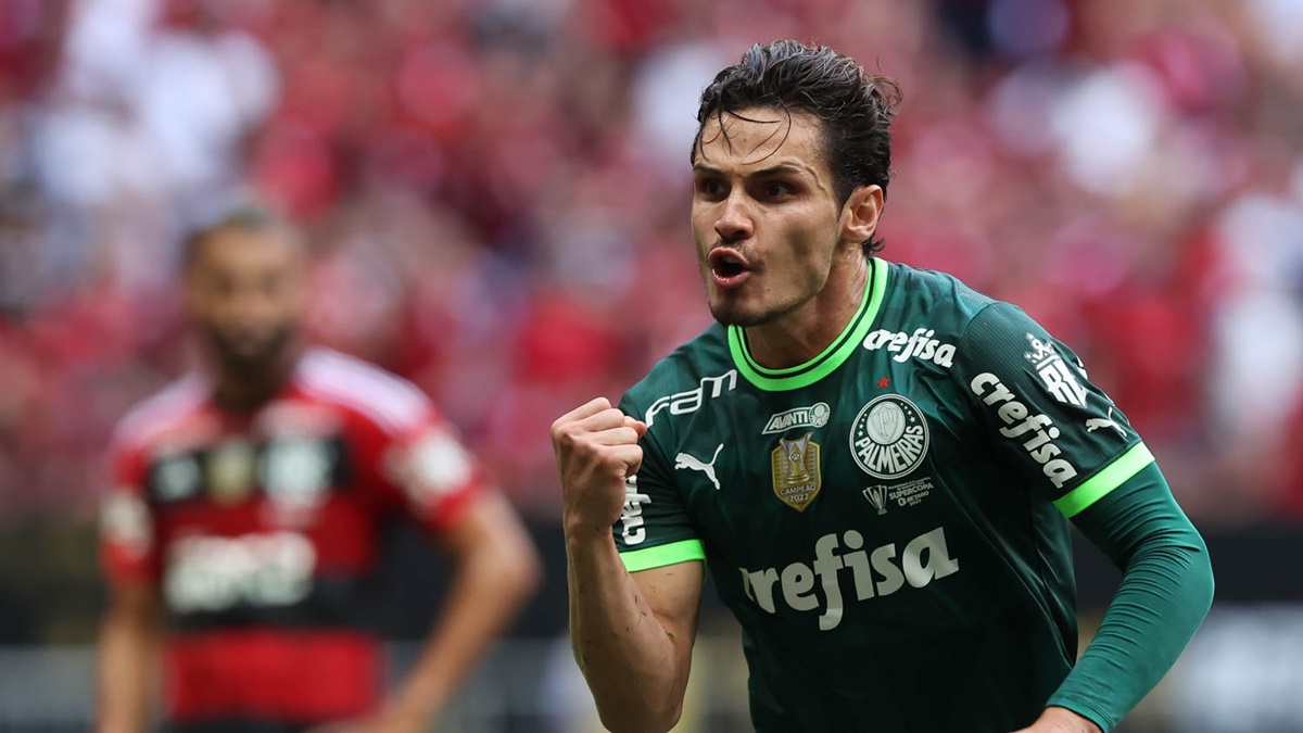 Raphael Veiga em partida do Palmeiras e Flamengo (Foto: Reprodução/ Cesar Greco/ SE Palmeiras)