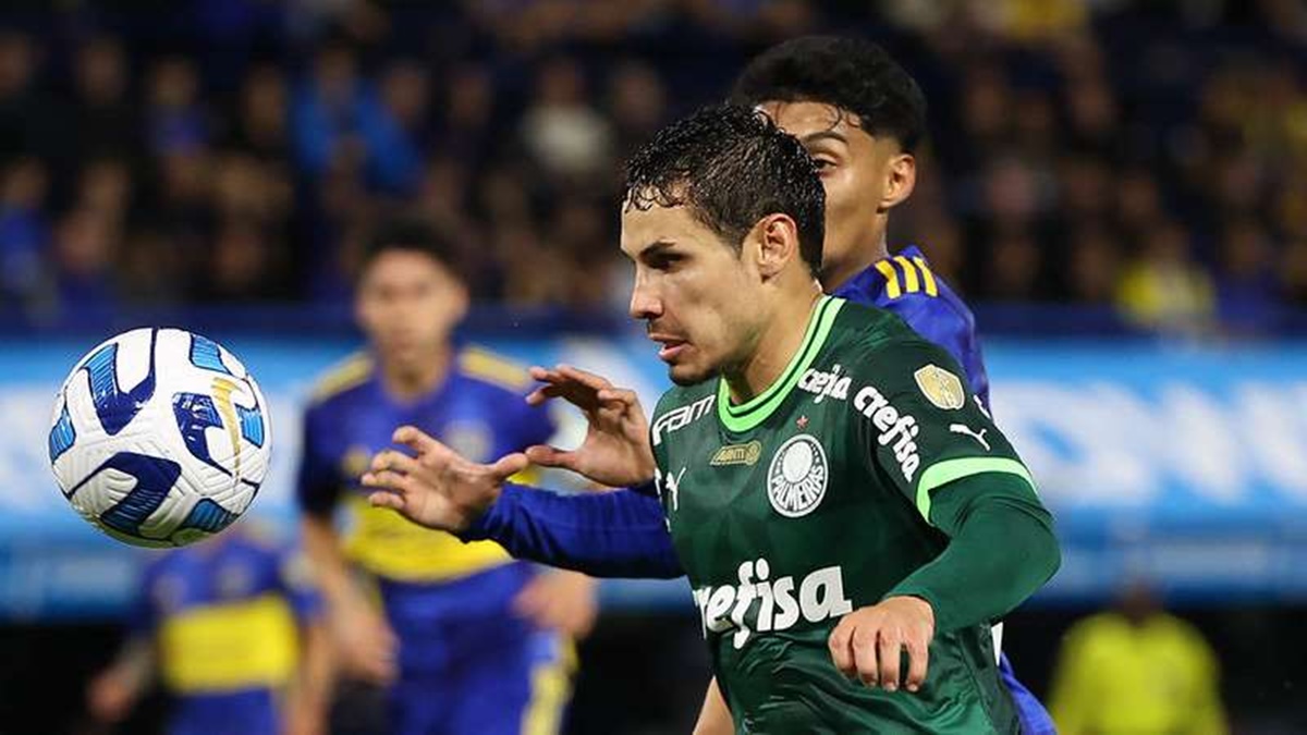 Raphael Veiga em jogo do Palmeiras conta o Boca Juniors pela Libertadores (Foto: Reprodução/ Cesar Greco/ SEP)