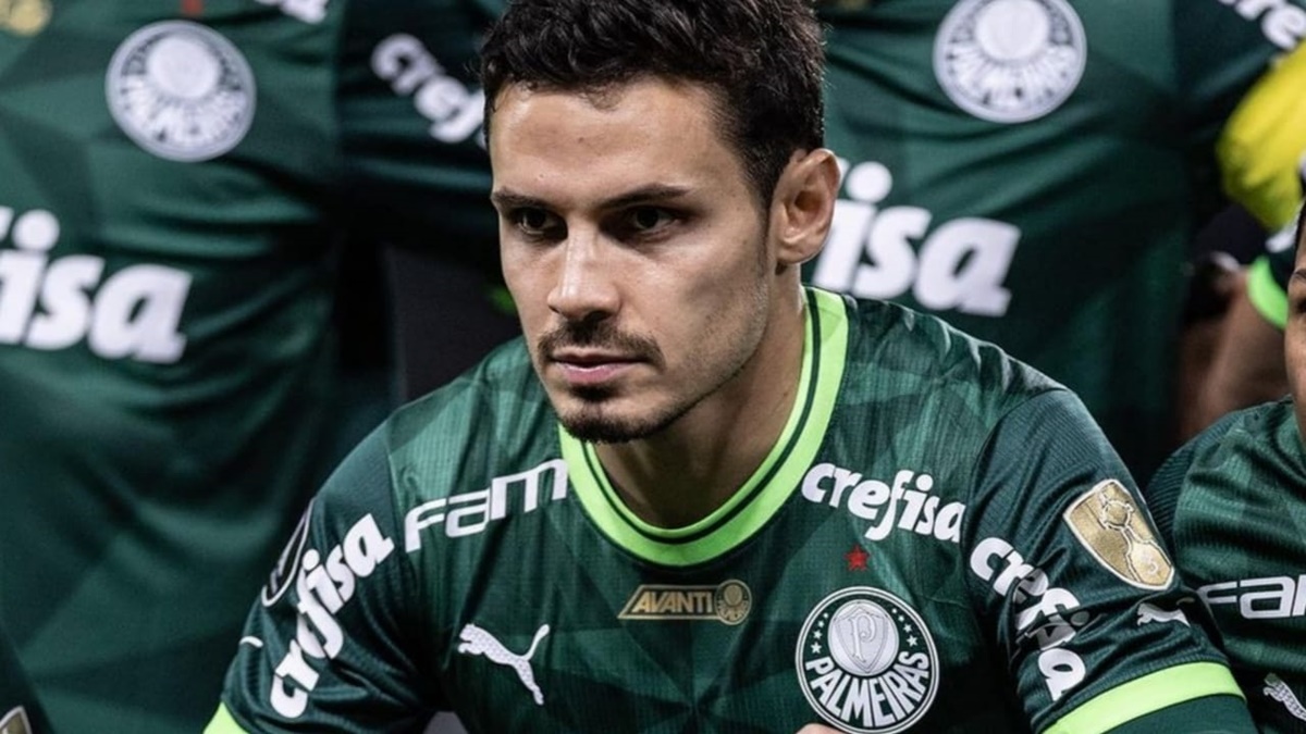 Raphael Veiga garante a jornalista que nunca jogaria no Corinthians, arquirrival do Palmeiras (Foto: Reprodução/ Cesar Greco/ SEP)