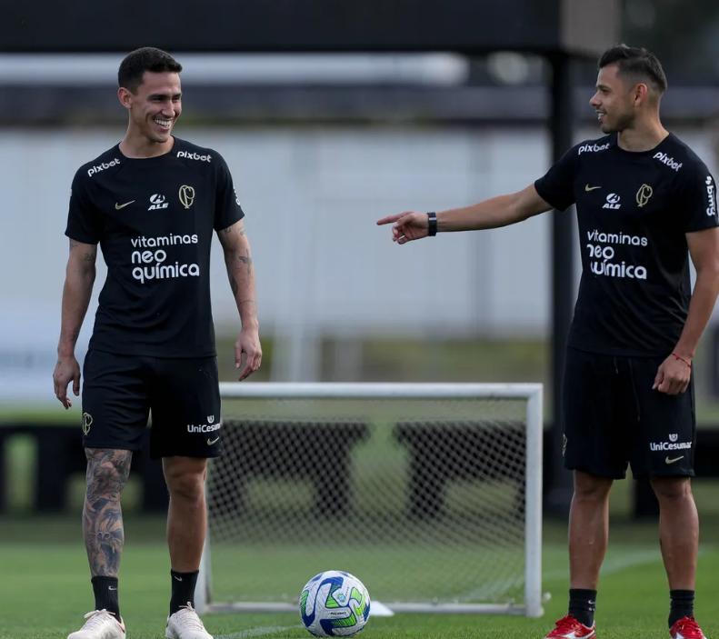 Os jogadores de futebol do Timão, Matías Rojas e Romero (Foto: Rodrigo Coca / Ag.Corinthians)