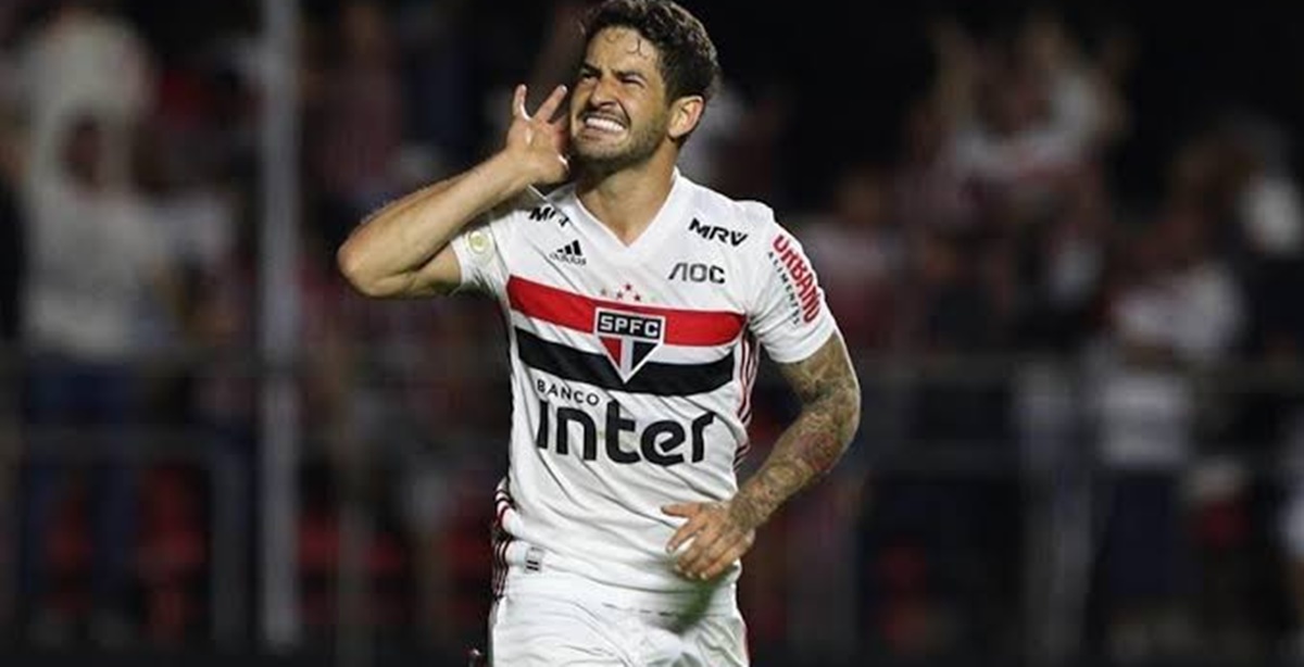 Pato em sua segunda passagem pelo SPFC, em 2020, que não foi das mais memoráveis (Foto: Reprodução/ Rubens Chiri)