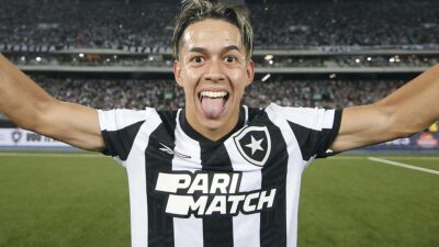 Imagem do post Disputa acirrada! Multa de €100 milhões coloca Segovia do Botafogo no radar de três gigantes clubes