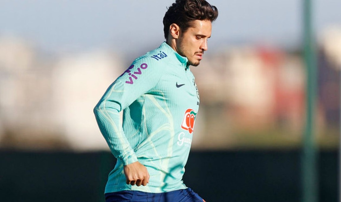 Raphael Veiga em treino da Seleção Brasileira (Foto: Reprodução/Rafael Ribeiro/ CBF)