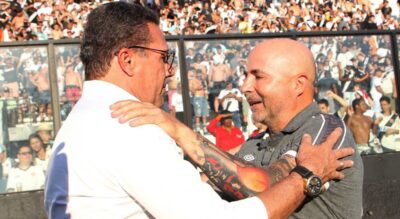 Imagem do post Demissão na mesa, só falta acertar ISSO: Sampaoli APRONTA de novo e Flamengo é pego de calças curtas com exigência