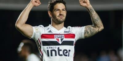 Imagem do post Pato encaminha saída do São Paulo e rival da série A demonstra muito interesse em contratá-lo