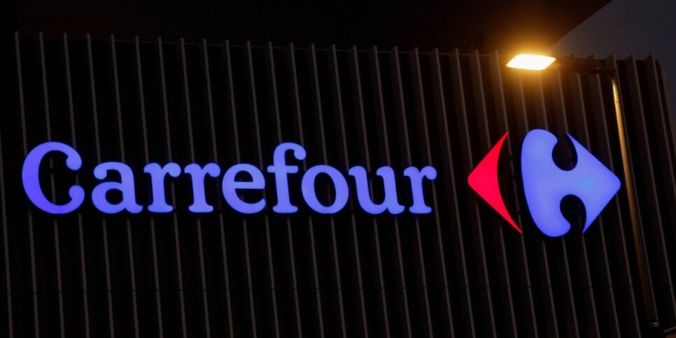 Carrefour emite comunicado para seus clientes (Imagem Reprodução Internet)