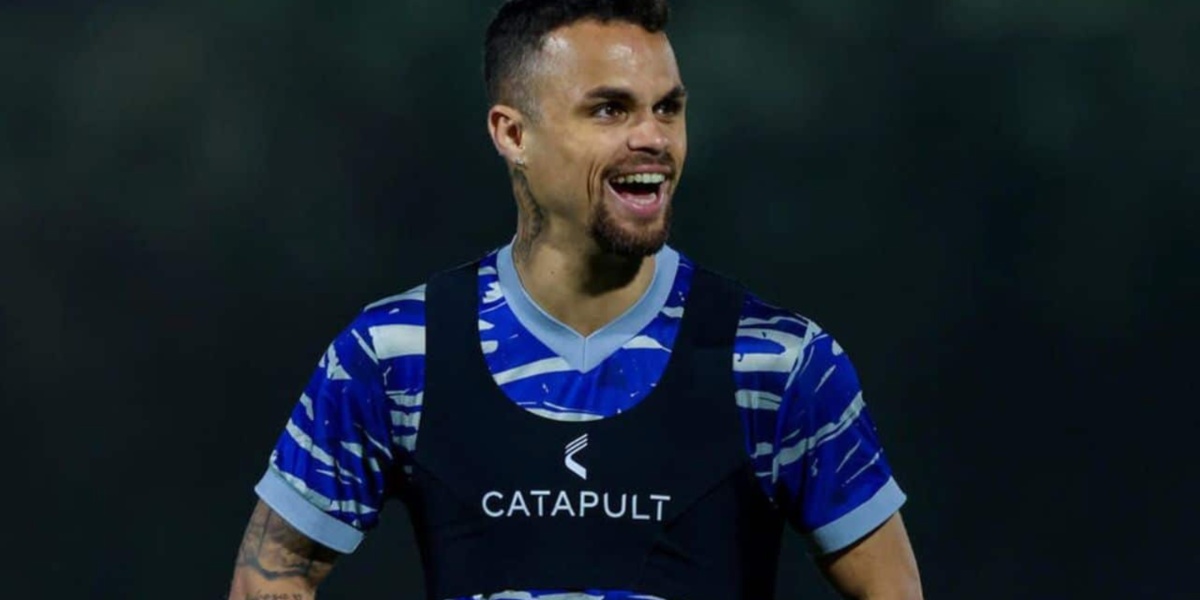 Michael, jogador brasileiro que atua no Al Hilal (Imagem Reprodução Internet)