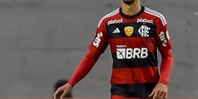 Jogador deve deixar o Flamengo na próxima temporada (Imagem Reprodução Internet)