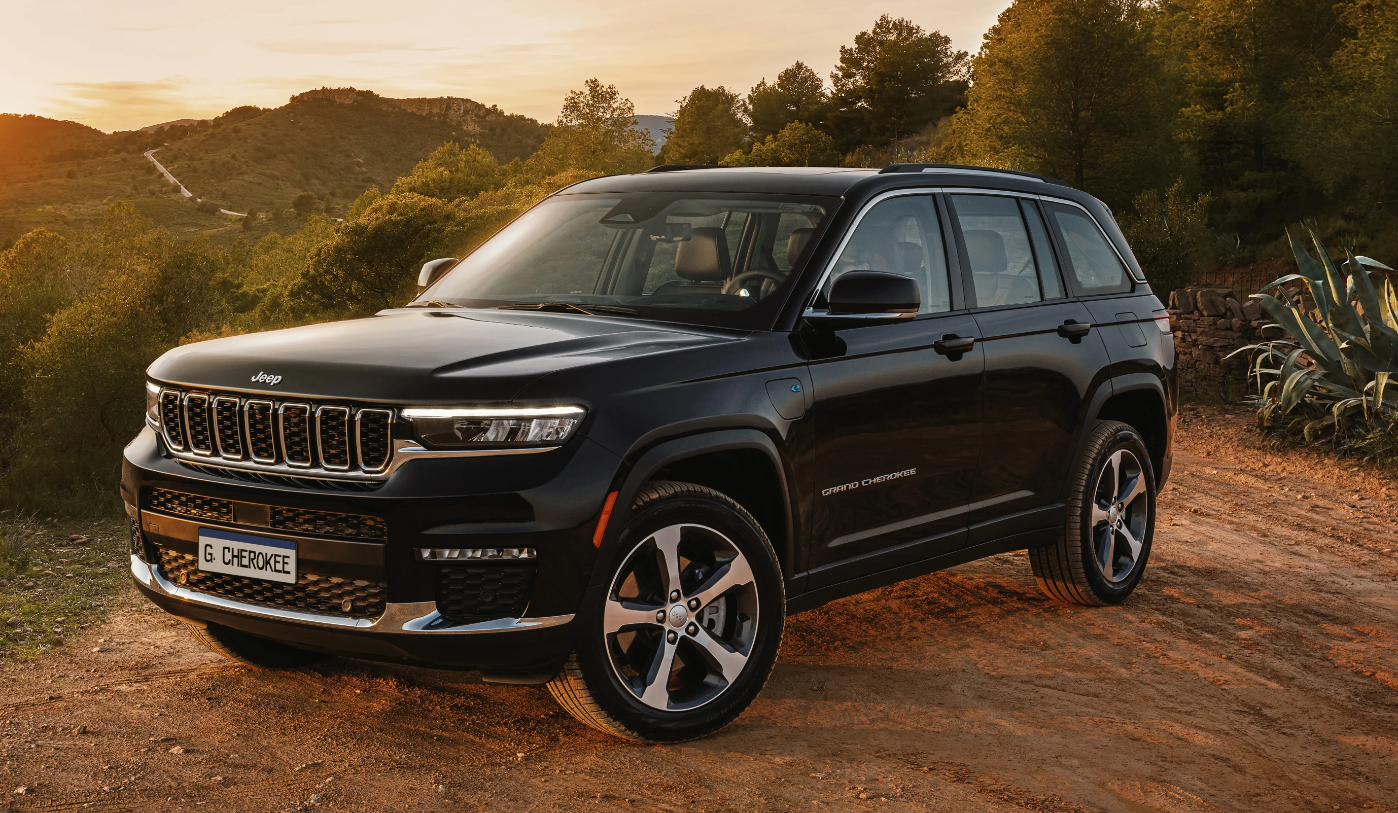 Jeep Grand Cherokee retornou (Foto: Reprodução)