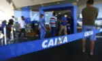 Caixa Tem disponibiliza pagamento de R$ 906 e população celebra (Foto: Reprodução)