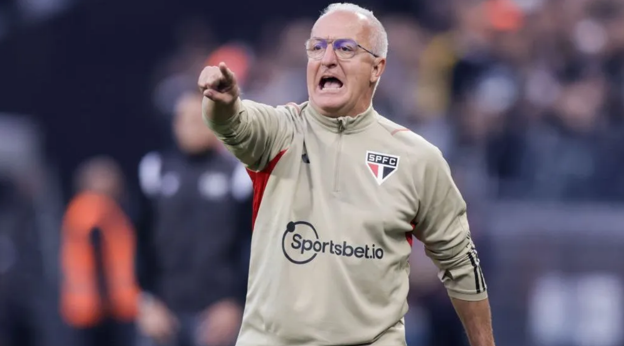 Irritado, Dorival Júnior diz que São Paulo causa preocupação (Foto: Getty Images)