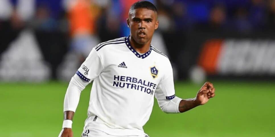 Santos Douglas Costa foi bem sincero em sua resposta (Foto: Reprodução)