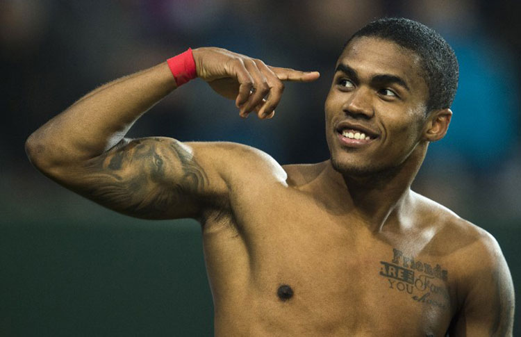 Douglas Costa está prestes a retornar para o Brasil (Foto: Reprodução)