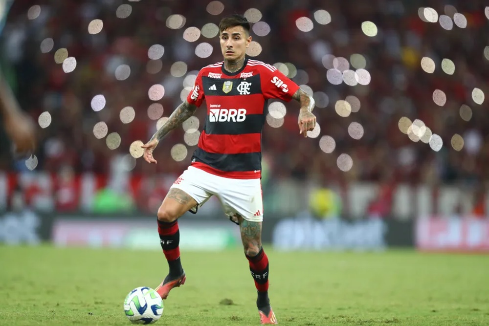 Erick Pulgar é jogador do Flamengo que vai voltar antes do esperado ao rubro-negro (Foto: Reprodução/Gilvan de Souza / CRF)