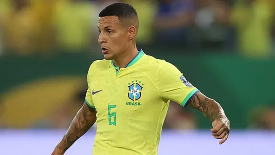 Clube campeonato Guilherme Arana também joga pela seleção brasileira (Foto: Reprodução/ CBF)