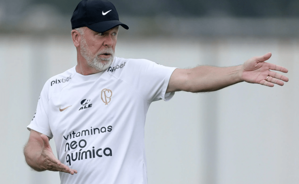 Corinthians é treinado por Mano Menezes (Foto: Rodrigo Coca / Agência Corinthians)