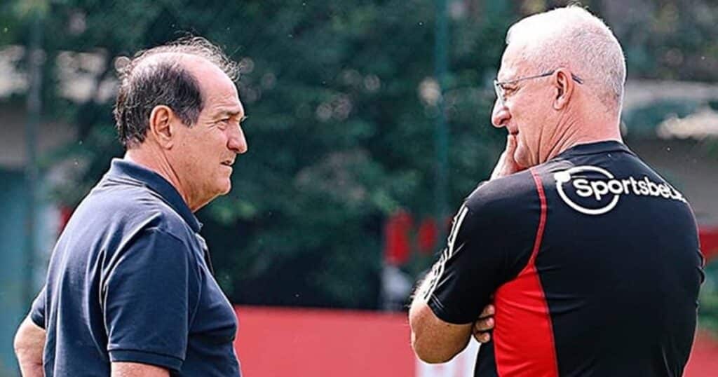 Muricy Ramalho, coordenador de futebol do São Paulo, ao lado do técnico Dorival Jr no CT da Barra Funda (Foto: Reprodução/ Divulgação/ SPFC)