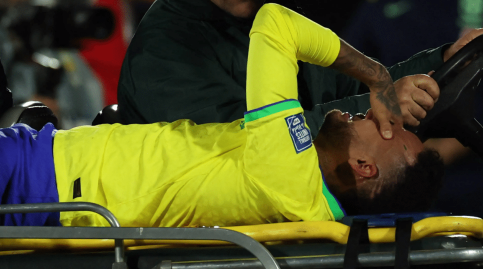 O famoso camisa 10 da Seleção Brasileira de futebol e atacante do Al-Hilal vem se recuperando de uma grave lesão no joelho (Foto: Reprodução)