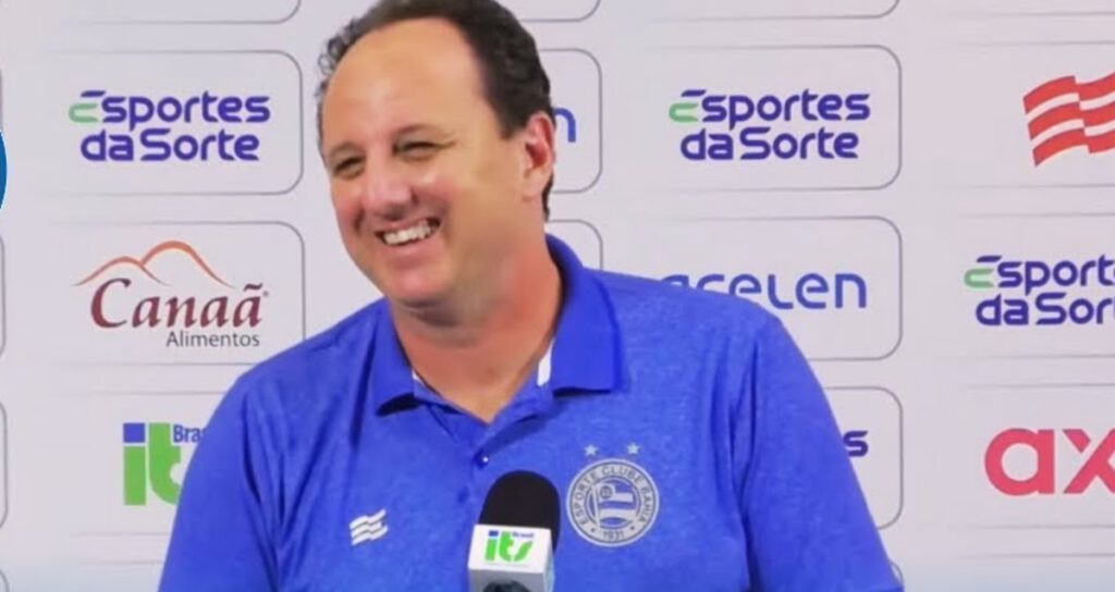 Rogério Ceni em coletiva de imprensa no Bahia (Foto: Reprodução/Internet)