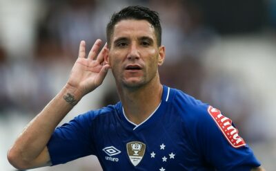 Jogador comemorou fato dele não ter jogado no Atlético Mineiro (Foto: Reprodução)
