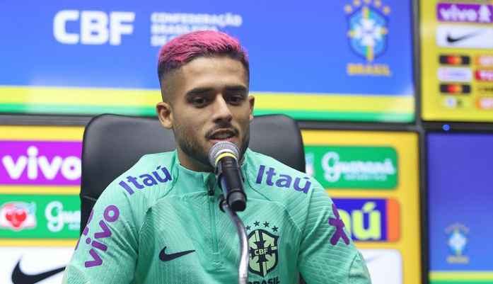 Yan Couto, da Seleção, se desculpa por elogio a Daniel Alves (Foto: Reprodução)