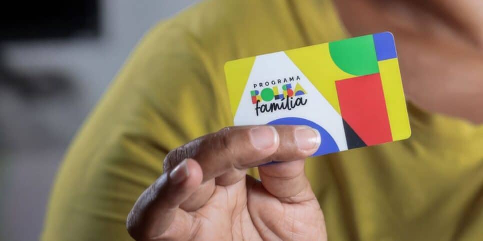 Beneficiários podem perder o Bolsa Família em novembro (Imagem Reprodução Internet)