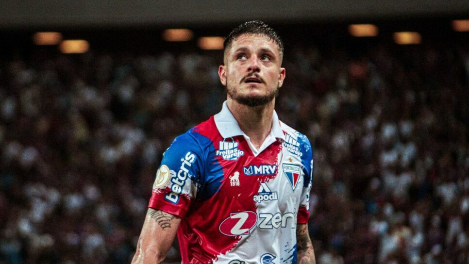 Jogador fechou com novo clube (Foto: Reprodução)