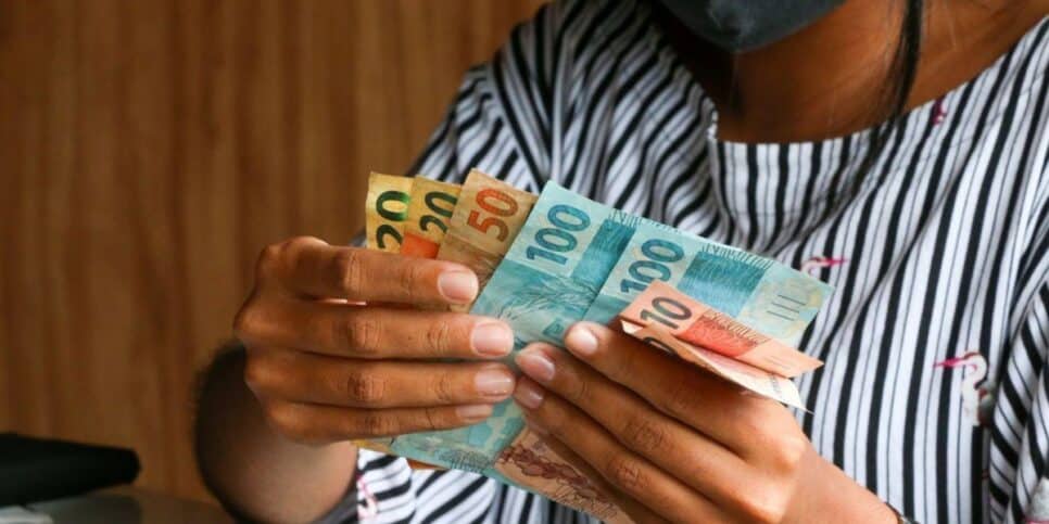 Importante benefício é pago pela Caixa Econômica aos trabalhadores deste grupo (Imagem Reprodução Internet)