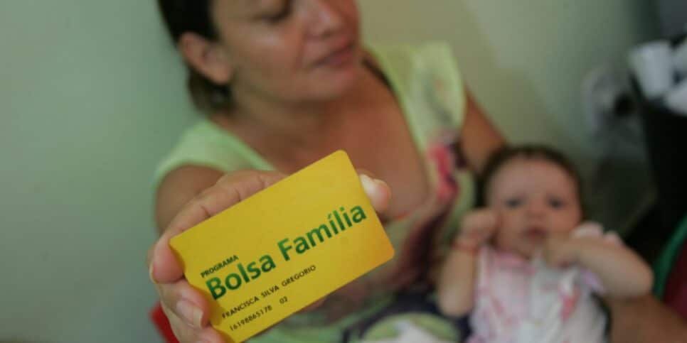 Golpistas golpe beneficiários Bolsa Família oferece valor extra para grupo de beneficiários (Imagem Reprodução Internet)