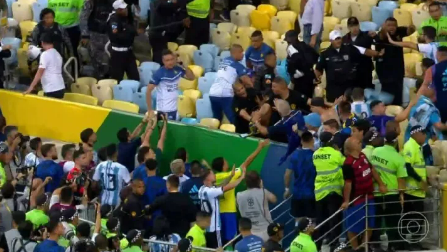 Pancadaria toma conta do jogo entre Brasil X Argentina e craque de futebol se pronuncia (Foto: Reprodução/Internet)